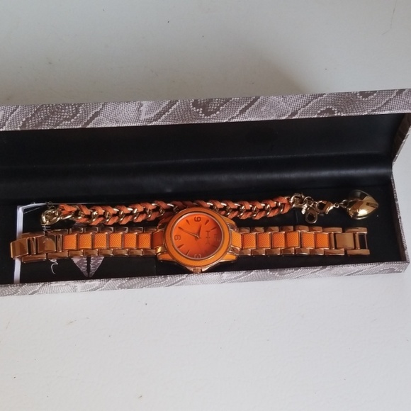 Heidi Klum watch and bracelet set - Picture 2 of 8